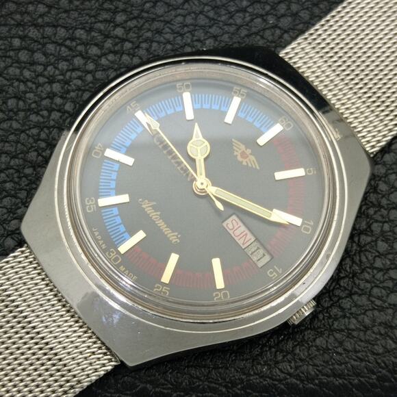 Vintage 1972 Citizen Automatic Mens Silver Watch W/daydate & Red/Blue accents - Picture 6 of 10